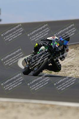 media/Jun-07-2025-TrackDaz (Sat) [[4413525952]]/C Group/1140am (Turn 2)/